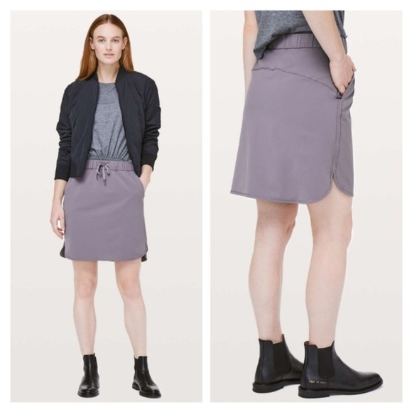 lululemon athletica Dresses & Skirts - Lululemon On The Fly Skirt 21" Magnum SZ 8